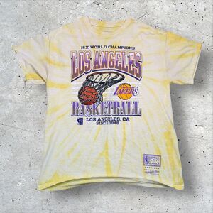 Los Angeles Lakers 16x World Champions Mitchell & Ness Tie-Dye T-Shirt - Size L